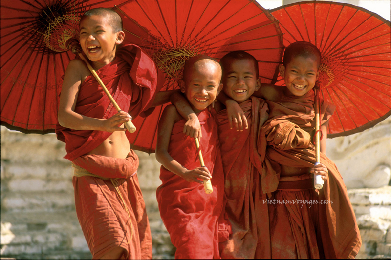 Young-Buddhist-Monks